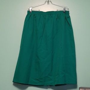 TE Sport Skirt Size 38